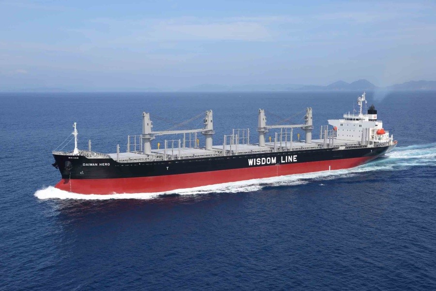 3万4千トン型ばら積み運搬船「DAIWAN HERO」