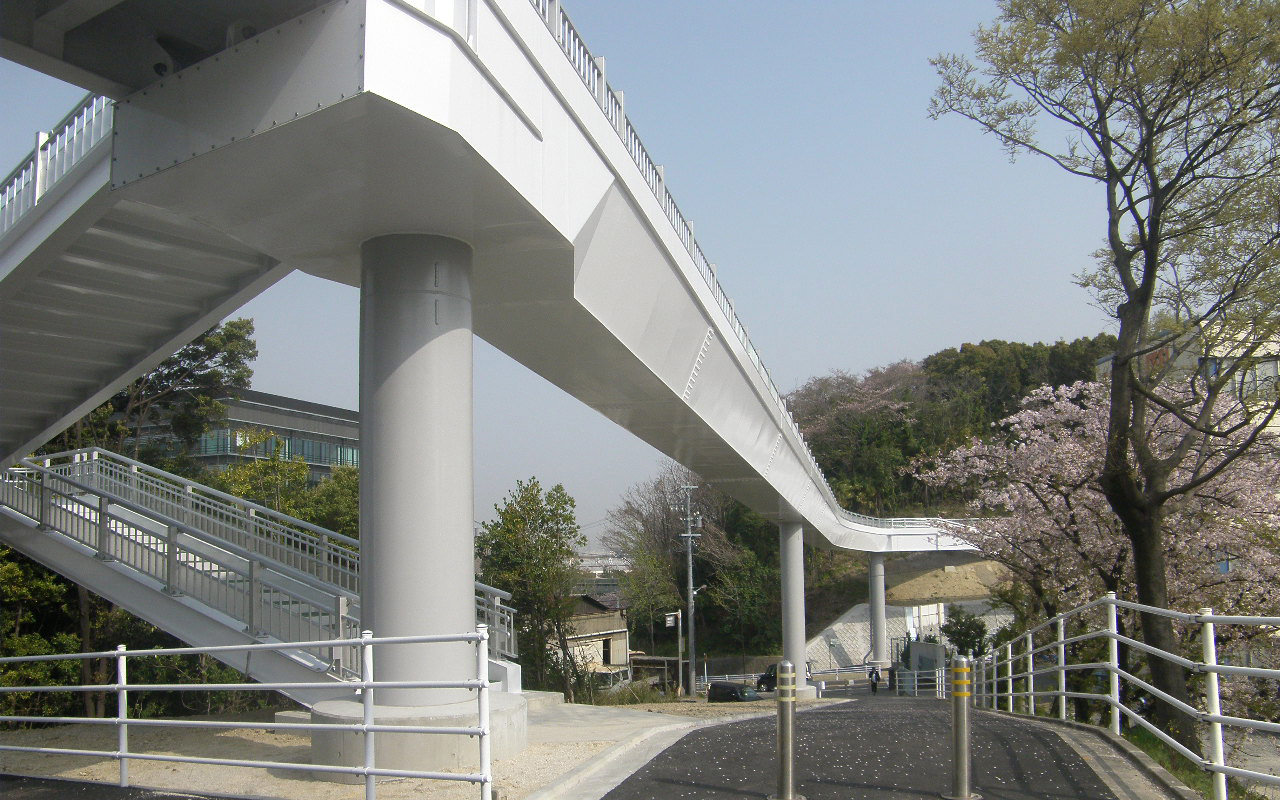 花の道連絡橋