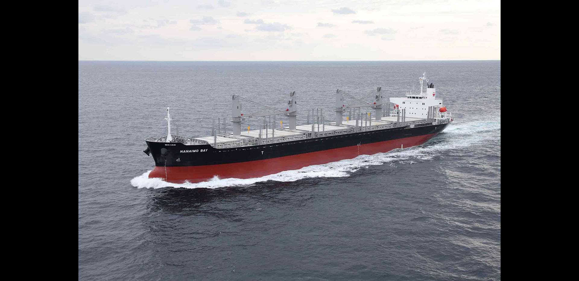 3万4千トン型ばら積み運搬船「NANAIMO BAY」
