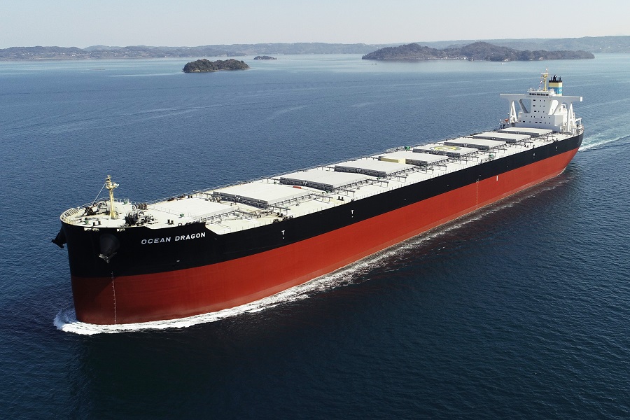 18万3千トン型ばら積み運搬船「OCEAN DRAGON」